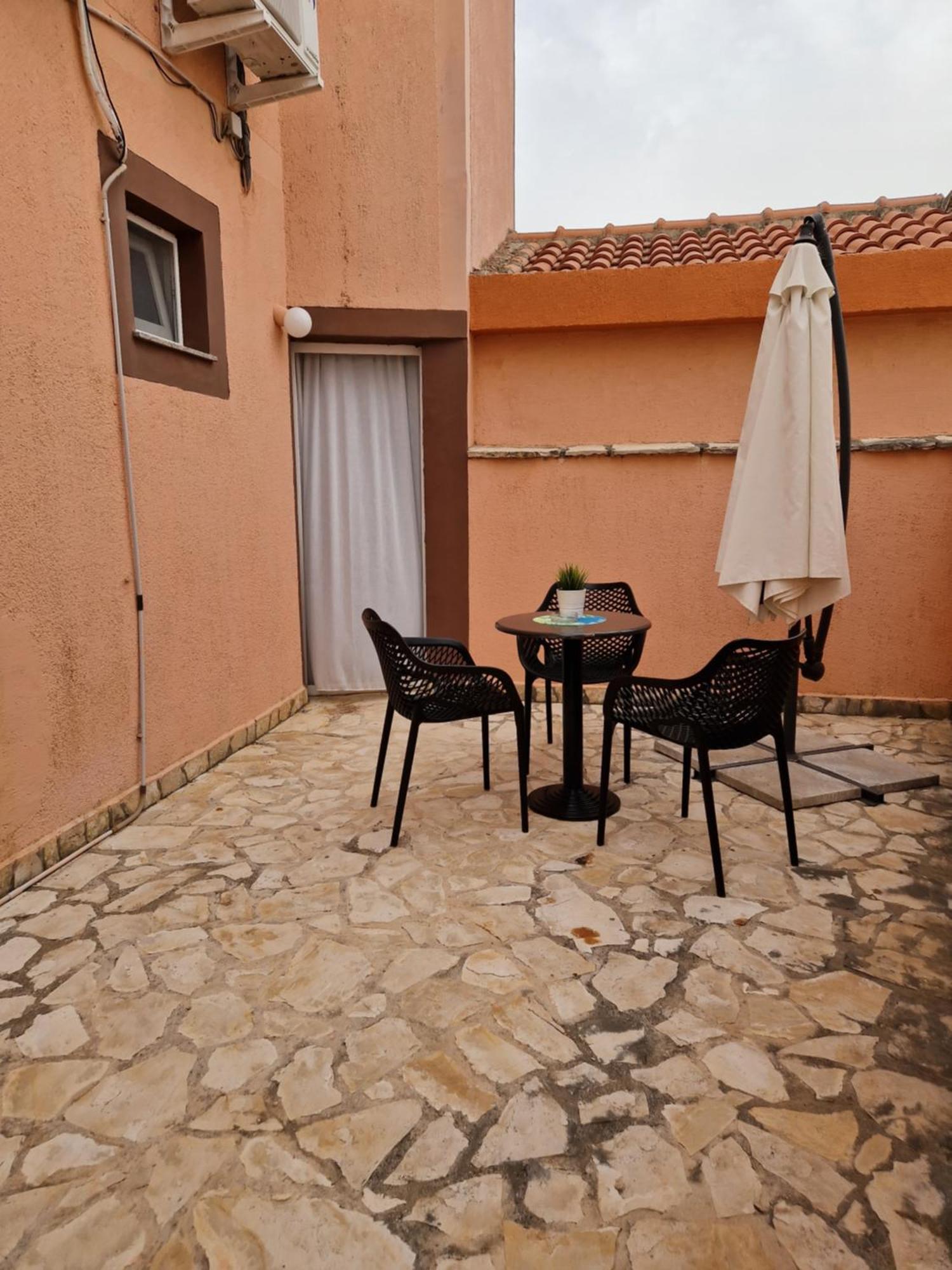 Aurelia Apartments, Vir Exteriér fotografie