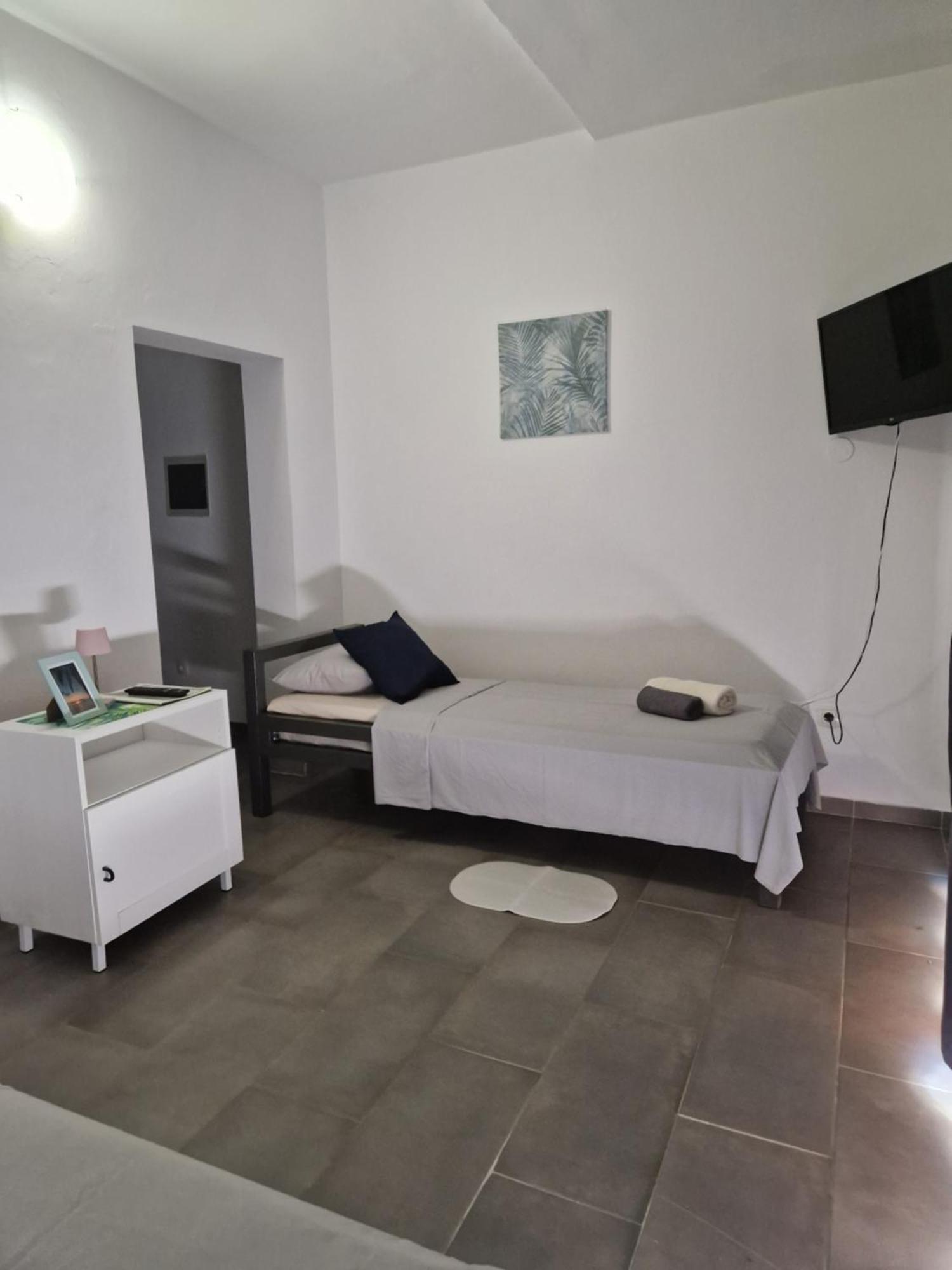 Aurelia Apartments, Vir Exteriér fotografie