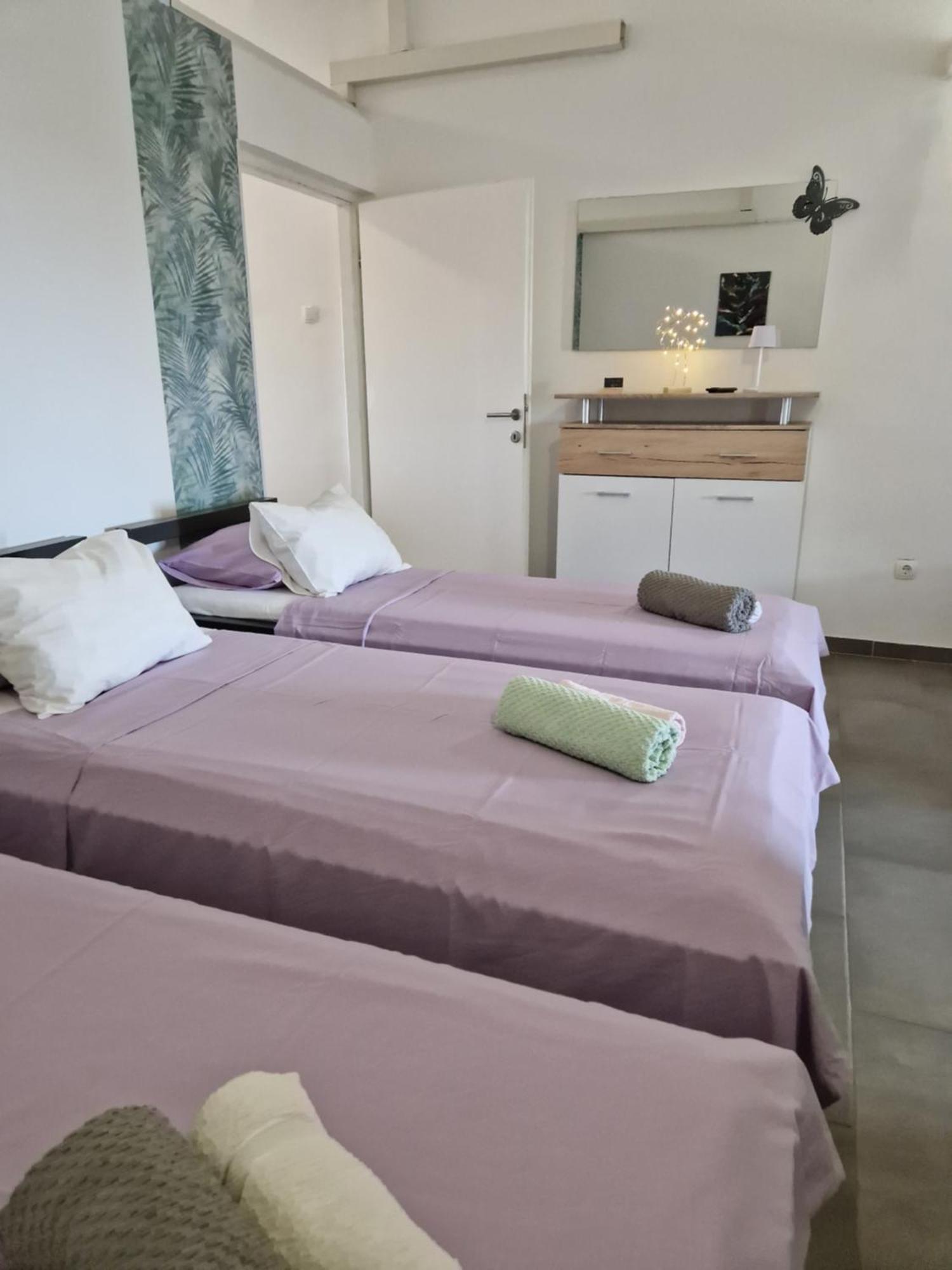 Aurelia Apartments, Vir Exteriér fotografie