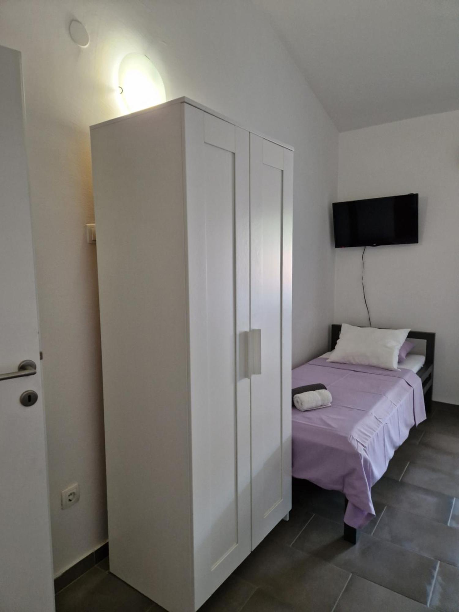 Aurelia Apartments, Vir Exteriér fotografie