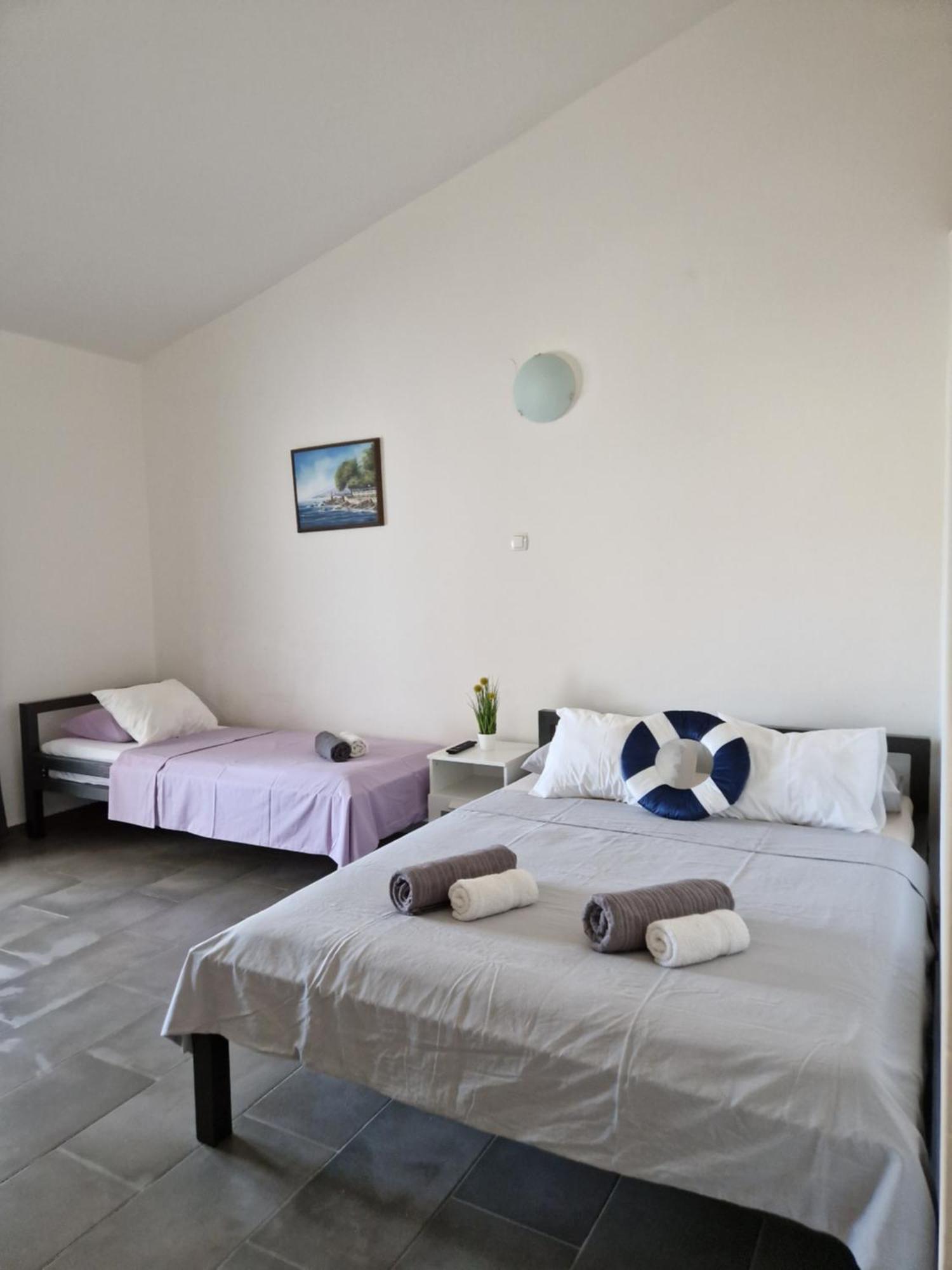 Aurelia Apartments, Vir Exteriér fotografie